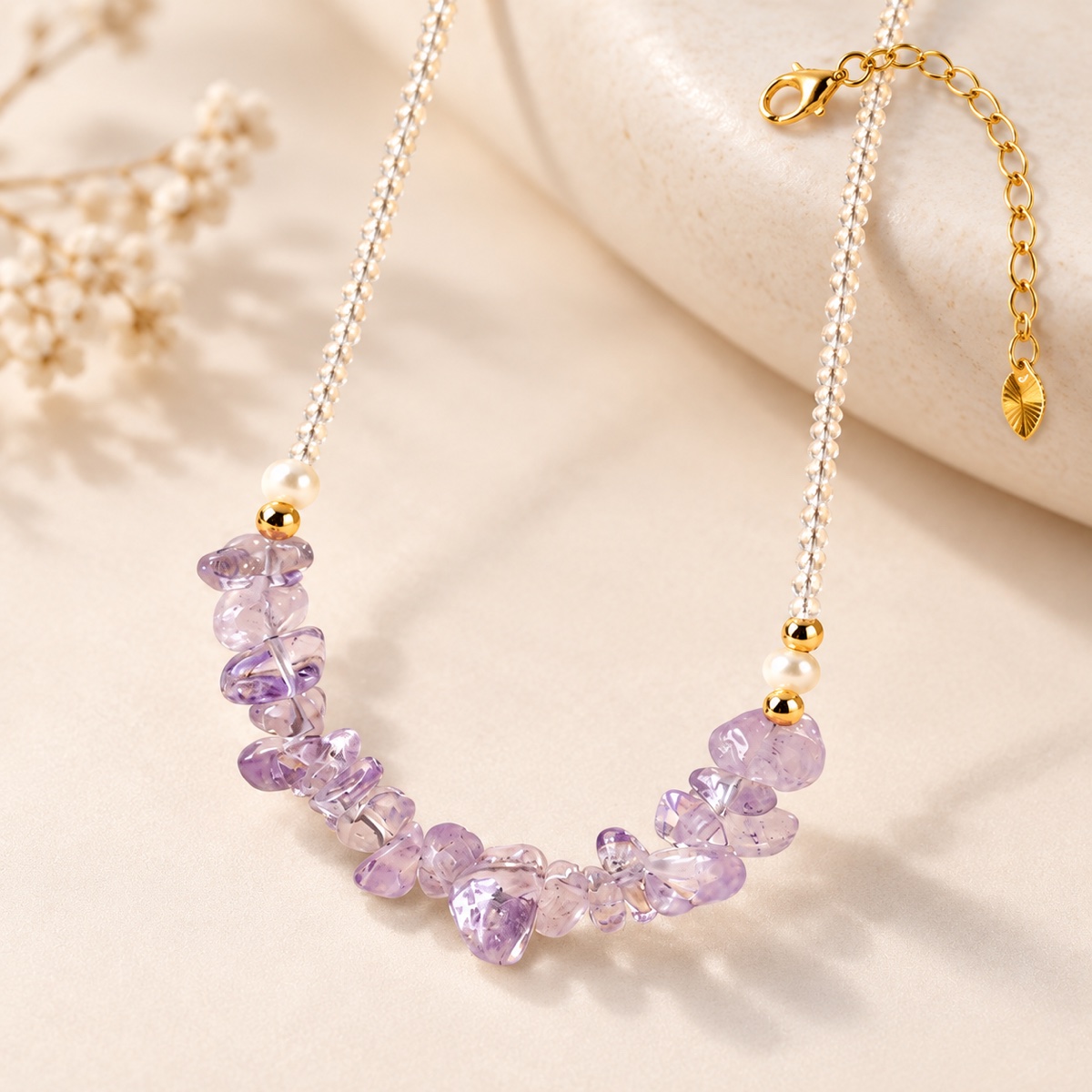 Aurora Lilac Chip Curve Necklace product detail